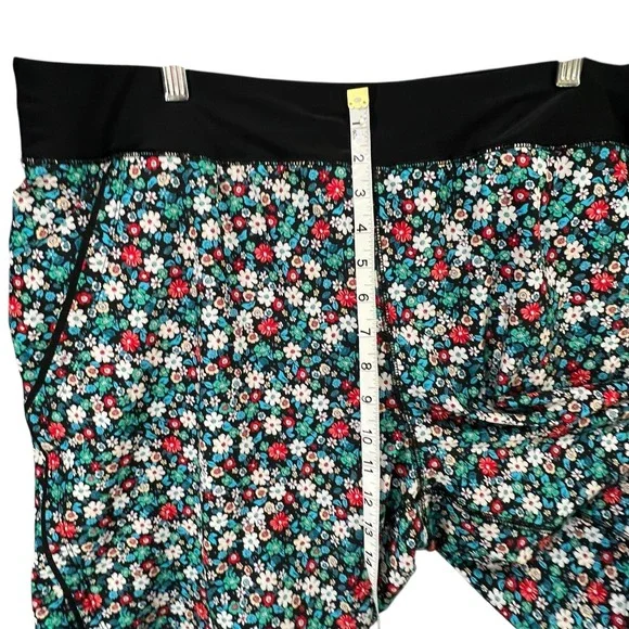 Lands' End Women's Black Waist Floral Swim Shorts - Teal, Red, White - Picture 7 of 13